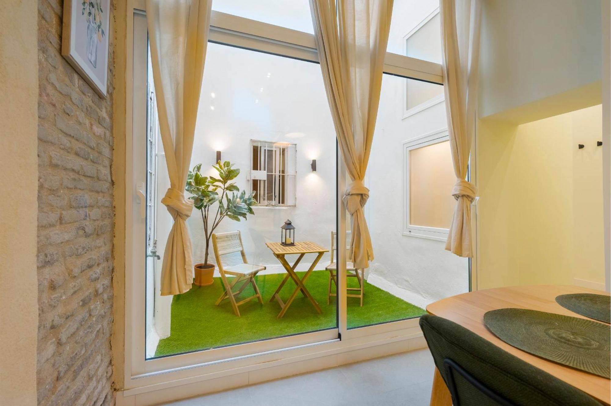 New In Santa Cruz Quarter Next To Giralda
